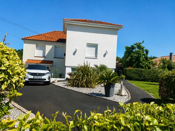 Maison tout confort dans quartier calme sur un grand terrain de plus de 1000m2