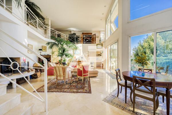 SEVRES RIVE DROITE - MAISON D'ARCHITECTE €1 440 000 ** - Référence 644-S