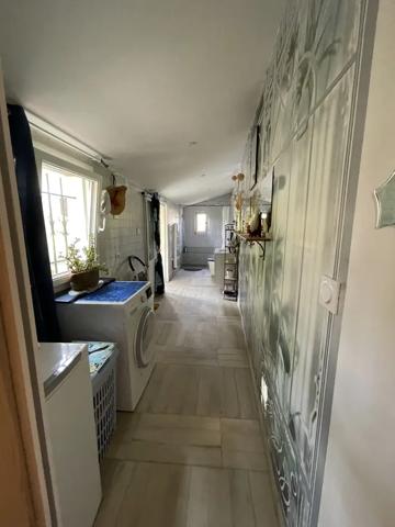 Civray Maison rénovée 73 m2, Terrain 1 425 m2 ,Volumes exi
