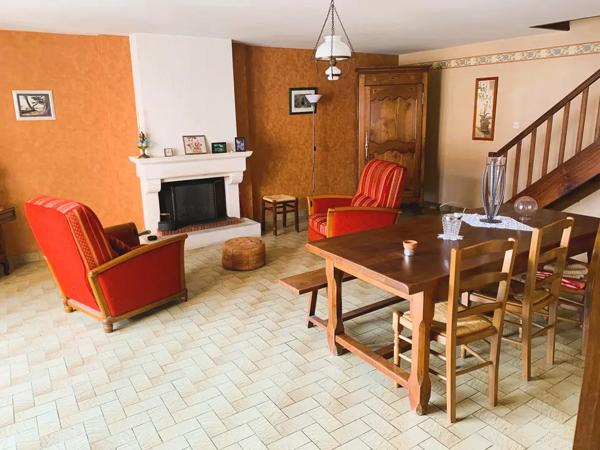 Maison familiale 121 M2 plein bourg
