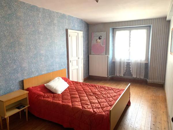 Maison familiale 121 M2 plein bourg