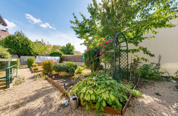 Vente exclusivité Pontault Combault Maison Bi familiale - terrain 425 m² - Proche gare et commodités