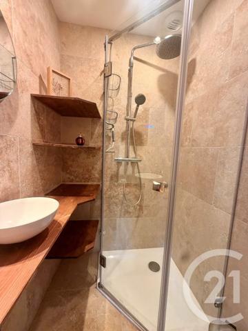 Maison à vendre  7 pièces - 228 m 2   ANNONAY  - 07