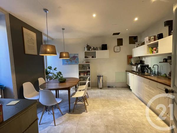 Maison à vendre  7 pièces - 228 m 2   ANNONAY  - 07