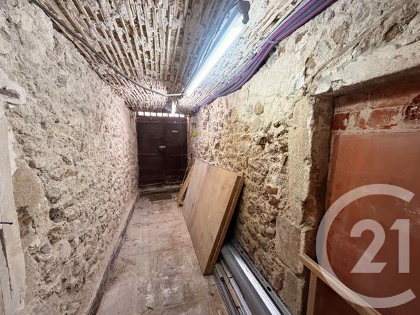 Maison à vendre  7 pièces - 228 m 2   ANNONAY  - 07