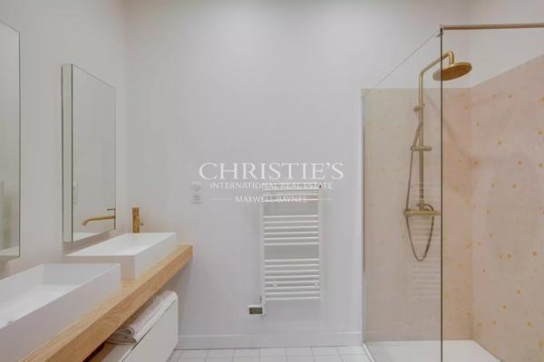 Jardin Public – Appartement de réception de 205m² avec balcons