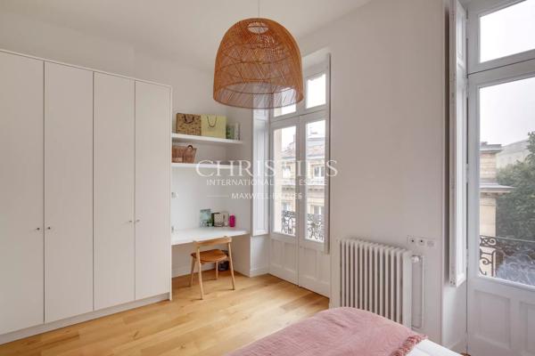 Jardin Public – Appartement de réception de 205m² avec balcons