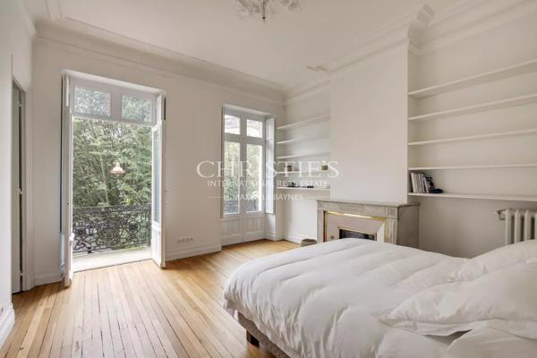 Jardin Public – Appartement de réception de 205m² avec balcons