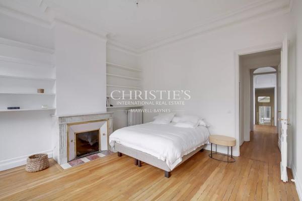 Jardin Public – Appartement de réception de 205m² avec balcons