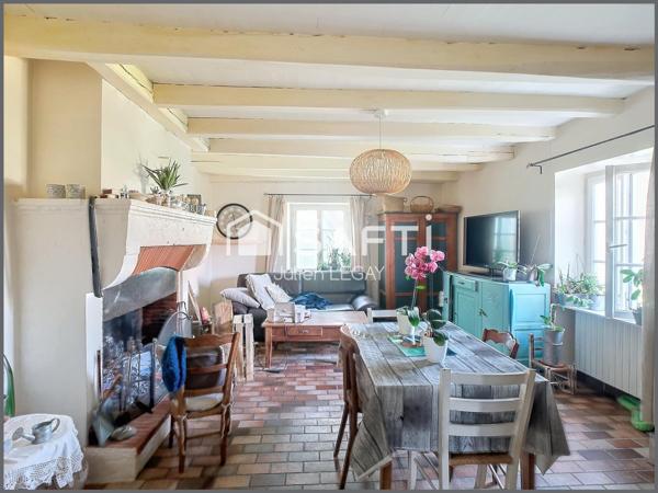 MAGNIFIQUE MAISON EN PIERRE AVEC JARDIN ET DEPENDANCES