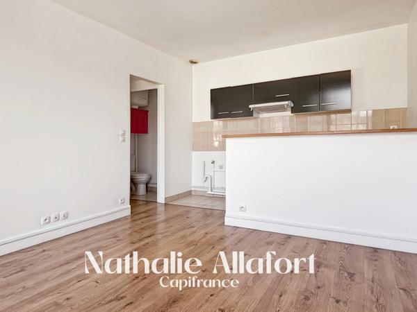 Appartement à vendre 2 pièces VILLEJUIF (94)