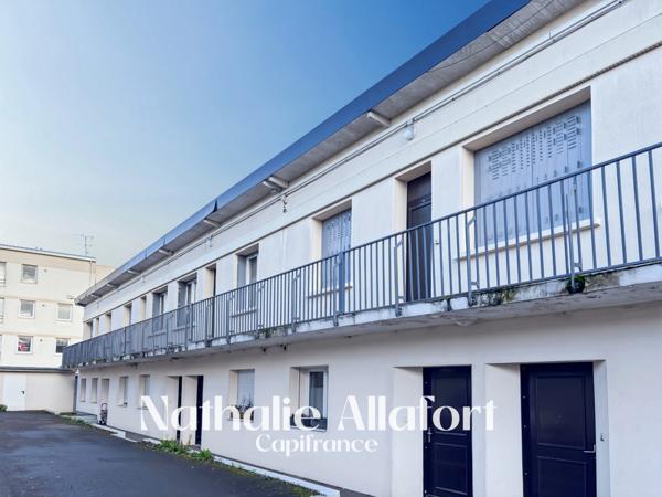 Appartement à vendre 2 pièces VILLEJUIF (94)