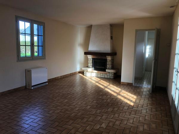 Maison 3 pièces avec cour privative à Baugé-en-Anjou