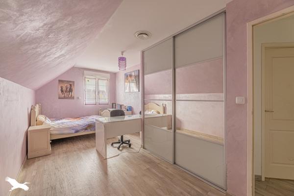 Maison à vendre |  Chargé |  7 pièces | 208 m²