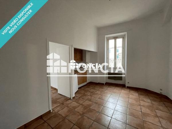 Location Appartement 2 pièces 27.12 m² - 10 RUE SAINT CHARLES Nimes 30000