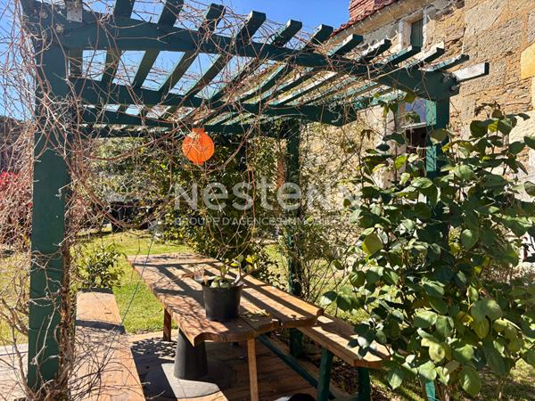 Maison en pierre à rénover avec Grange et terrain constructible ! D6034