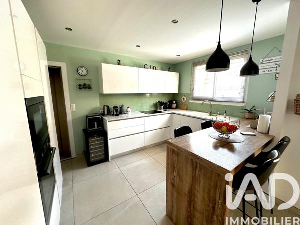 Maison à vendre 5 pièces 132 m² Marignane