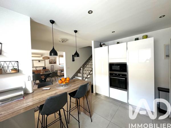 Maison à vendre 5 pièces 132 m² Marignane