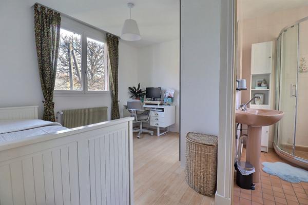 Maison de charme de 1938 - Quartier prisé d'Orgemont