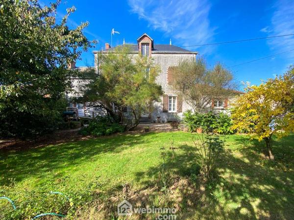 Maison de village 120 m² à Pouzauges 85700