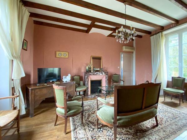 Maison de village 120 m² à Pouzauges 85700