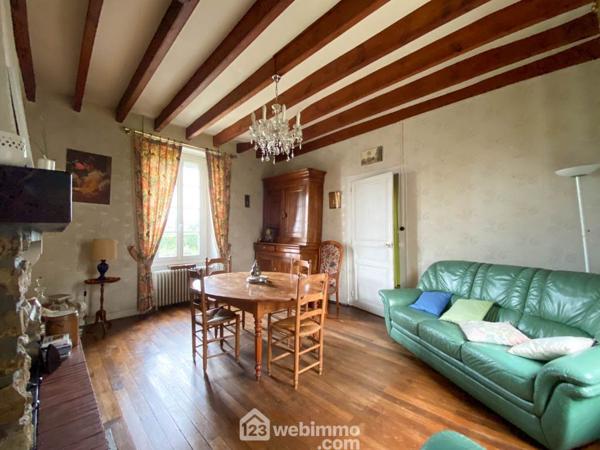 Maison de village 120 m² à Pouzauges 85700