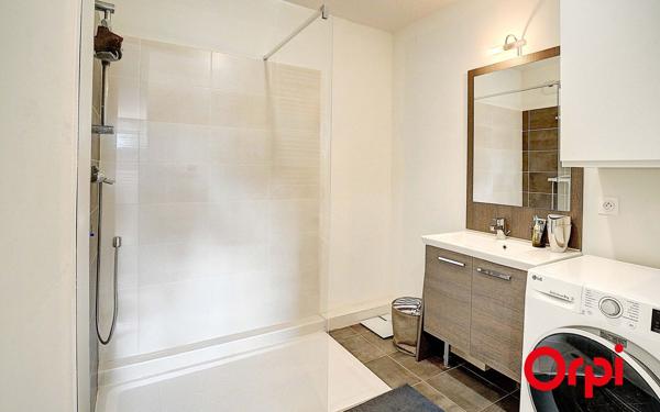 Appartement à vendre    3 pièces • 58,20 m2 Rillieux-la-Pape