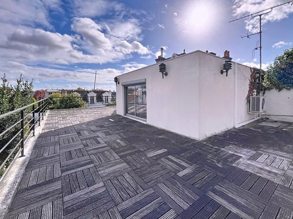 Bureau Suresnes 5 pièce(s) 230 m2