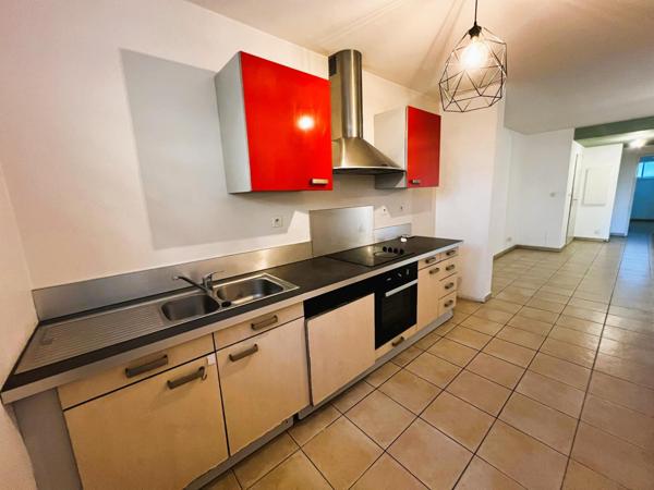 Appartement 3 pièces de 66m² à St pierre