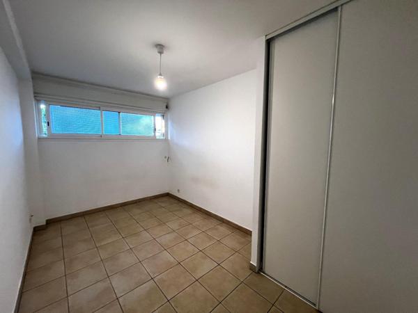 Appartement 3 pièces de 66m² à St pierre