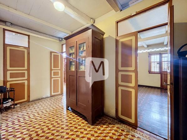 DPT GUYANE, à vendre CAYENNE Centre ville Maison de ville T4 de 136m2
