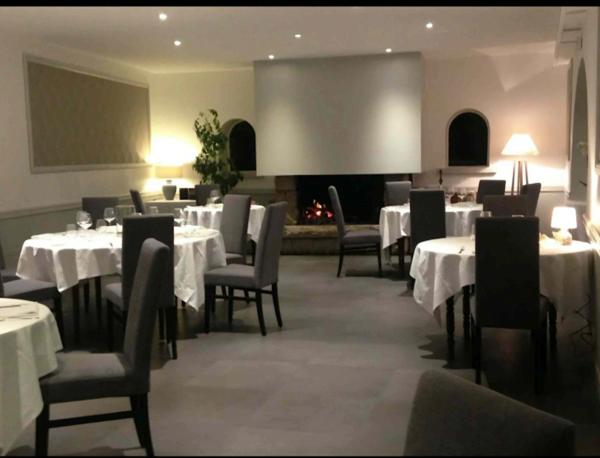 FONDS DE COMMERCE – RESTAURANT TRADITIONNEL À 5 MINUTES DE QUESTEMBERT – CAUSE RETRAITE – APPARTEMENT 4 CHAMBRES