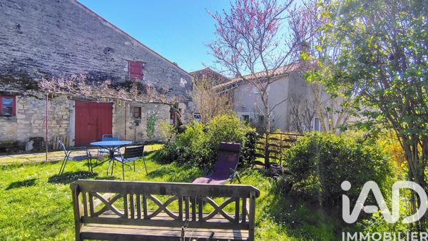 Maison à vendre 7 pièces 185 m² Saint-Pierre-le-Vieux