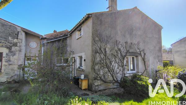 Maison à vendre 7 pièces 185 m² Saint-Pierre-le-Vieux