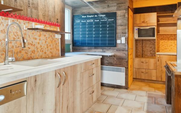 Maison à vendre    3 pièces •  Saint-Astier