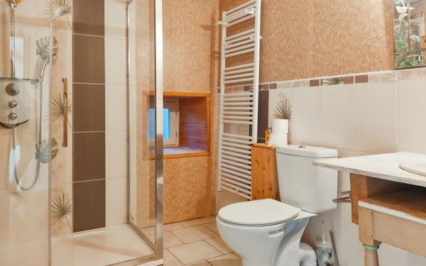 Maison à vendre    3 pièces •  Saint-Astier