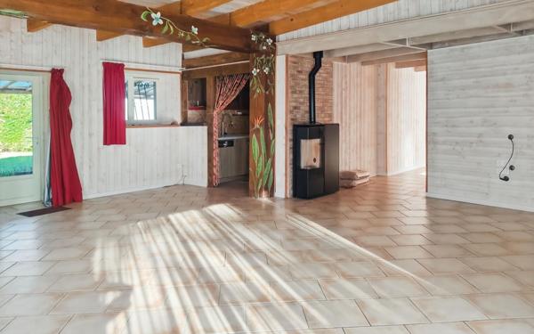 Maison à vendre    3 pièces •  Saint-Astier