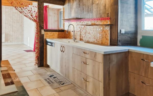 Maison à vendre    3 pièces •  Saint-Astier