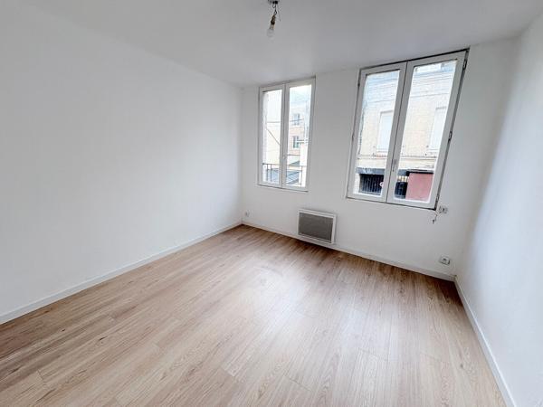 Maison Elbeuf 4 pièce(s) 76 m² - 3 chambres - 76500