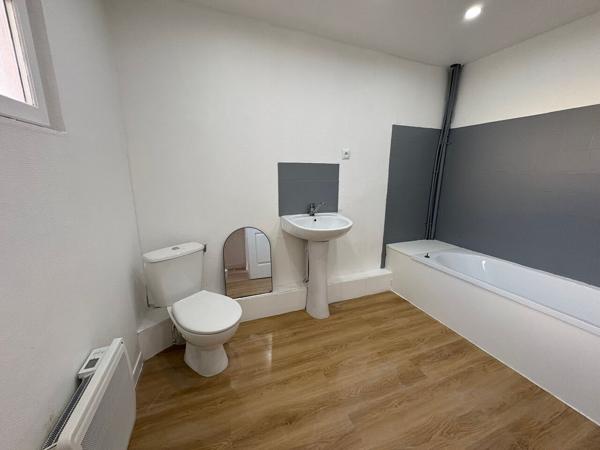 Maison Elbeuf 4 pièce(s) 76 m² - 3 chambres - 76500