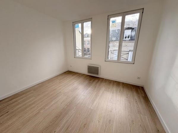 Maison Elbeuf 4 pièce(s) 76 m² - 3 chambres - 76500