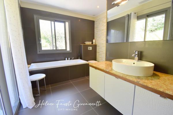 Propriété 8 pièces - 263 m2 - OLETTA