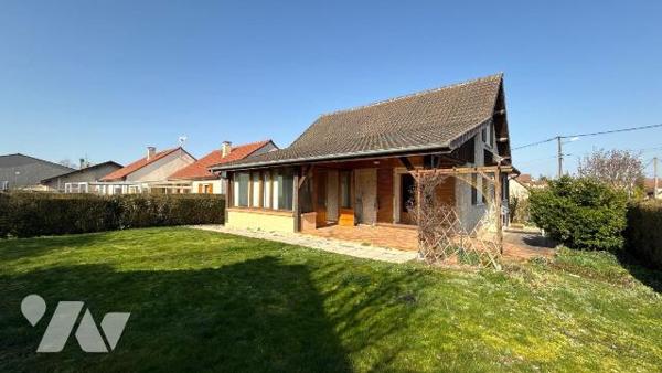 À VENDRE - Maison familiale 5 chambres sur sous-sol complet à Compertrix

Située sur la commu...