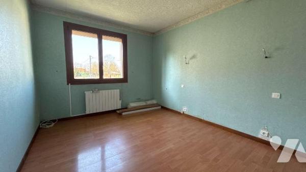 À VENDRE - Maison familiale 5 chambres sur sous-sol complet à Compertrix

Située sur la commu...