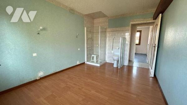 À VENDRE - Maison familiale 5 chambres sur sous-sol complet à Compertrix

Située sur la commu...