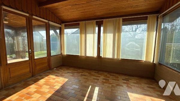 À VENDRE - Maison familiale 5 chambres sur sous-sol complet à Compertrix

Située sur la commu...