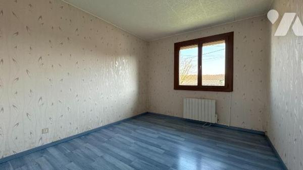 À VENDRE - Maison familiale 5 chambres sur sous-sol complet à Compertrix

Située sur la commu...