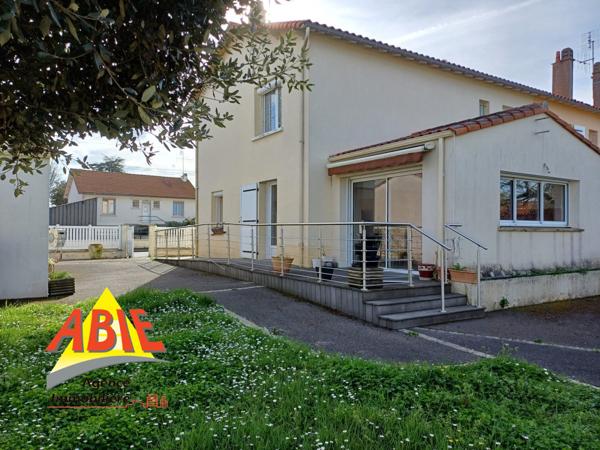 Maison  7 pièce(s)  4 chambre(s)  123 m²