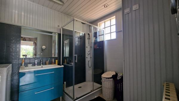 Maison  7 pièce(s)  4 chambre(s)  123 m²