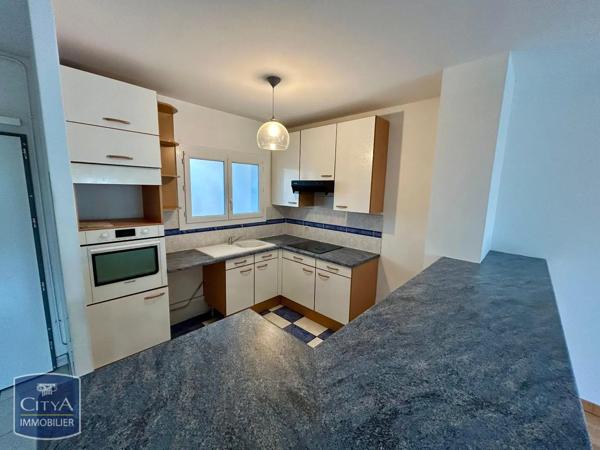 Appartement à louer 2 pièces 64m² Maurepas (78310)
